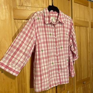 Pink plaid blouse with flip flops